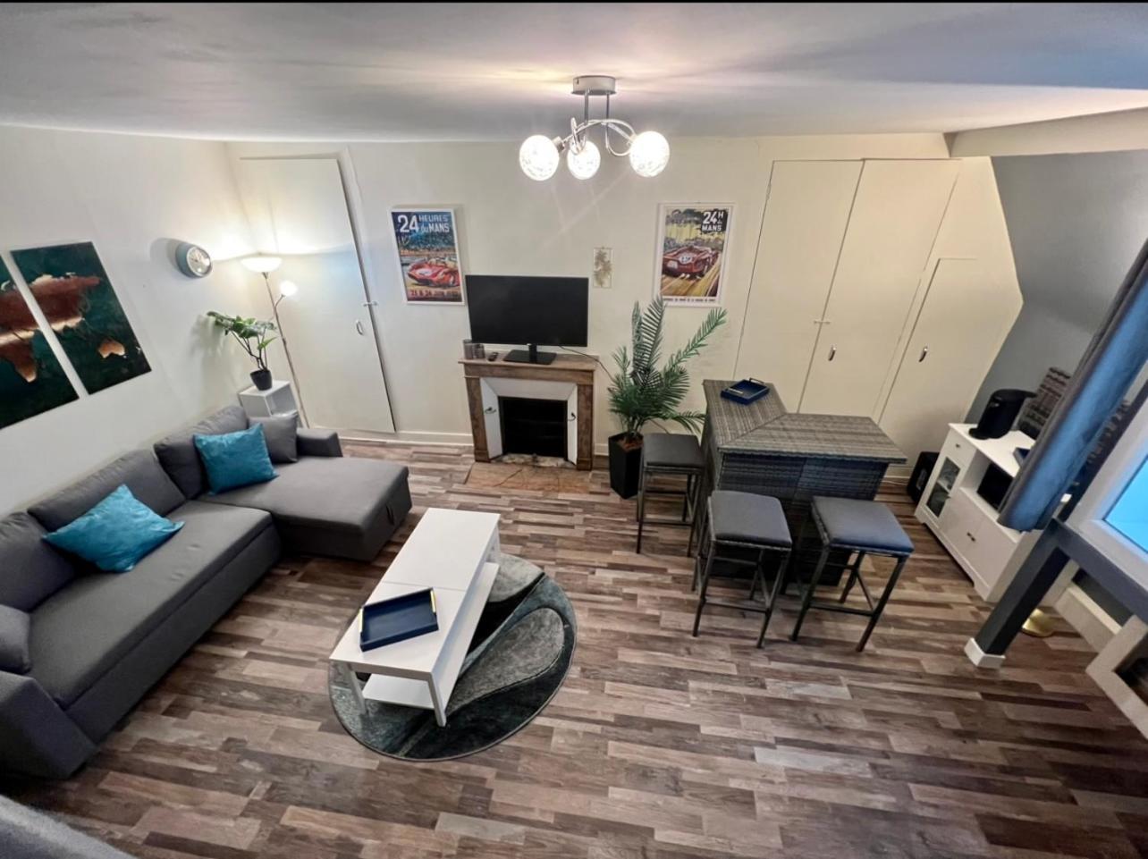 Duplex Au 2Eme Et De Notre Maison -Acces Au Jardin-Smart Tv-Streaming-Wifi Le Mans Esterno foto