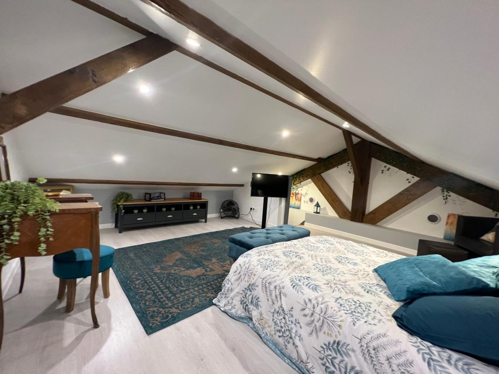 Duplex Au 2Eme Et De Notre Maison -Acces Au Jardin-Smart Tv-Streaming-Wifi Le Mans Esterno foto