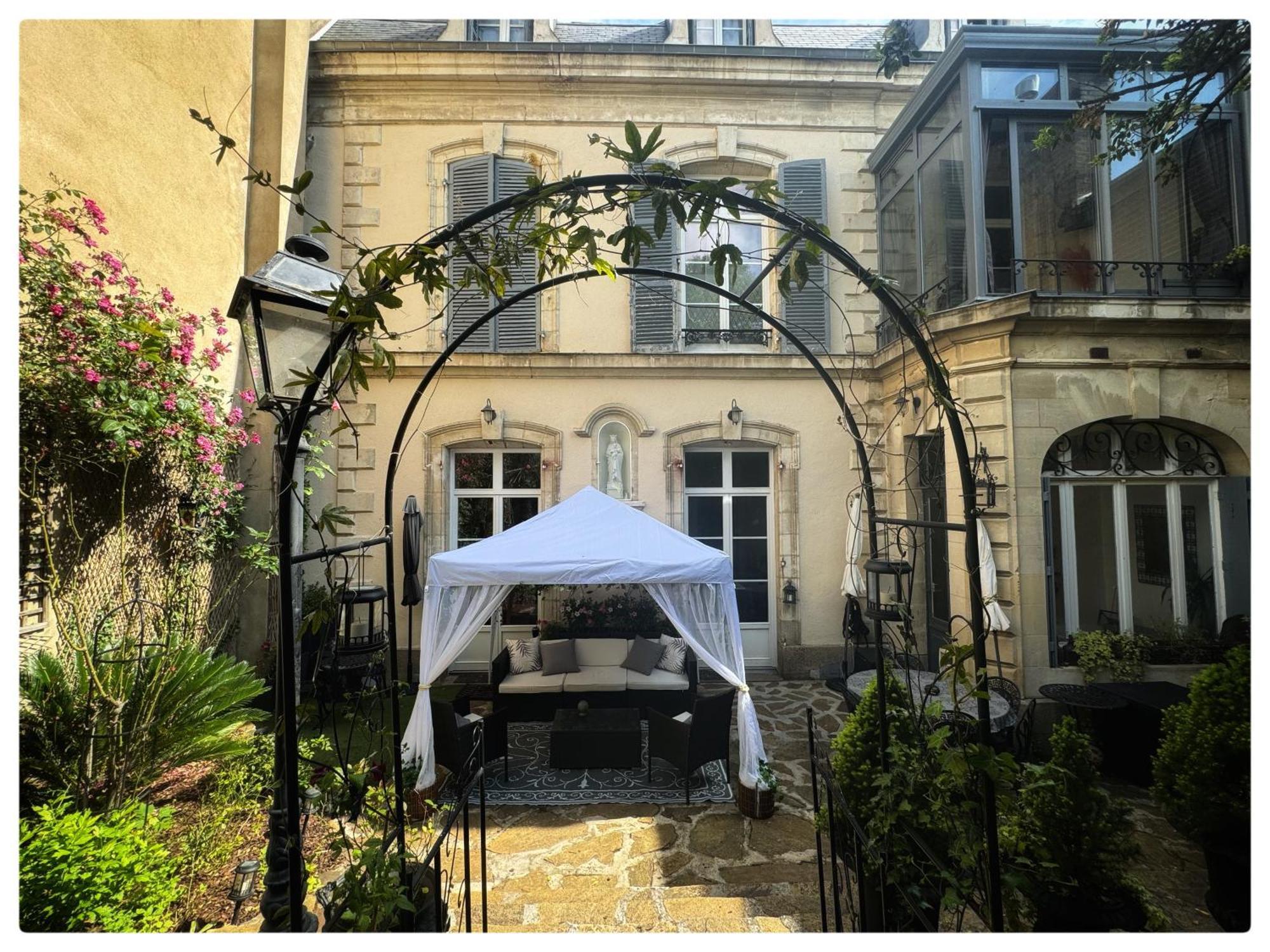 Duplex Au 2Eme Et De Notre Maison -Acces Au Jardin-Smart Tv-Streaming-Wifi Le Mans Esterno foto